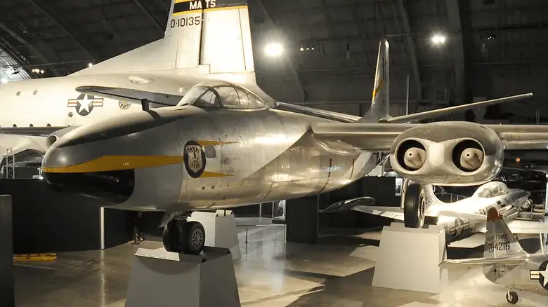 Jet bomber